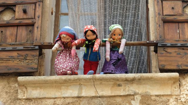 Jolies poupées lors de notre pause crêperie à Simiane