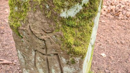 Borne côté Abbaye de Marmoutier