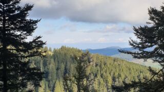 Vue sur le lac Vert du sentier Lybruck.